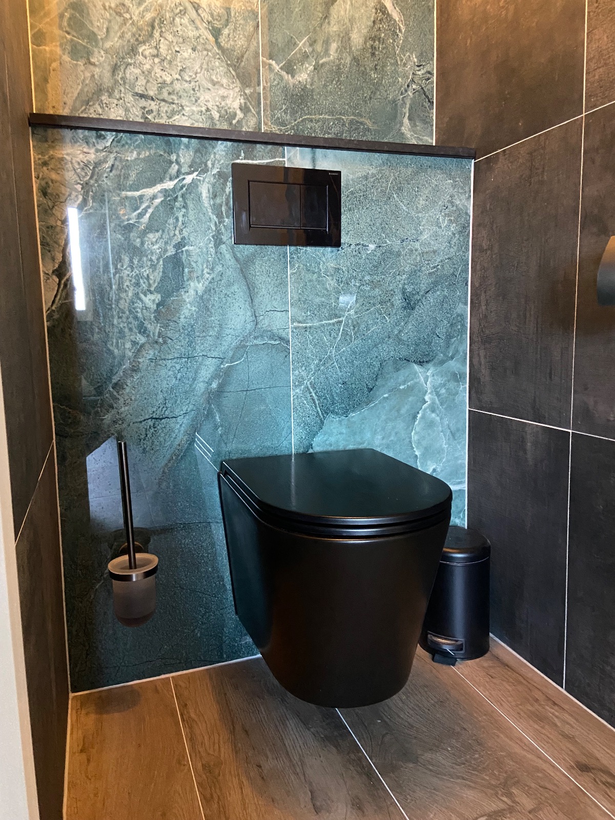 Verbouwing Toilet Buren